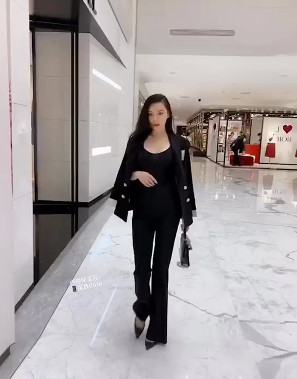 迪拜留学生上门